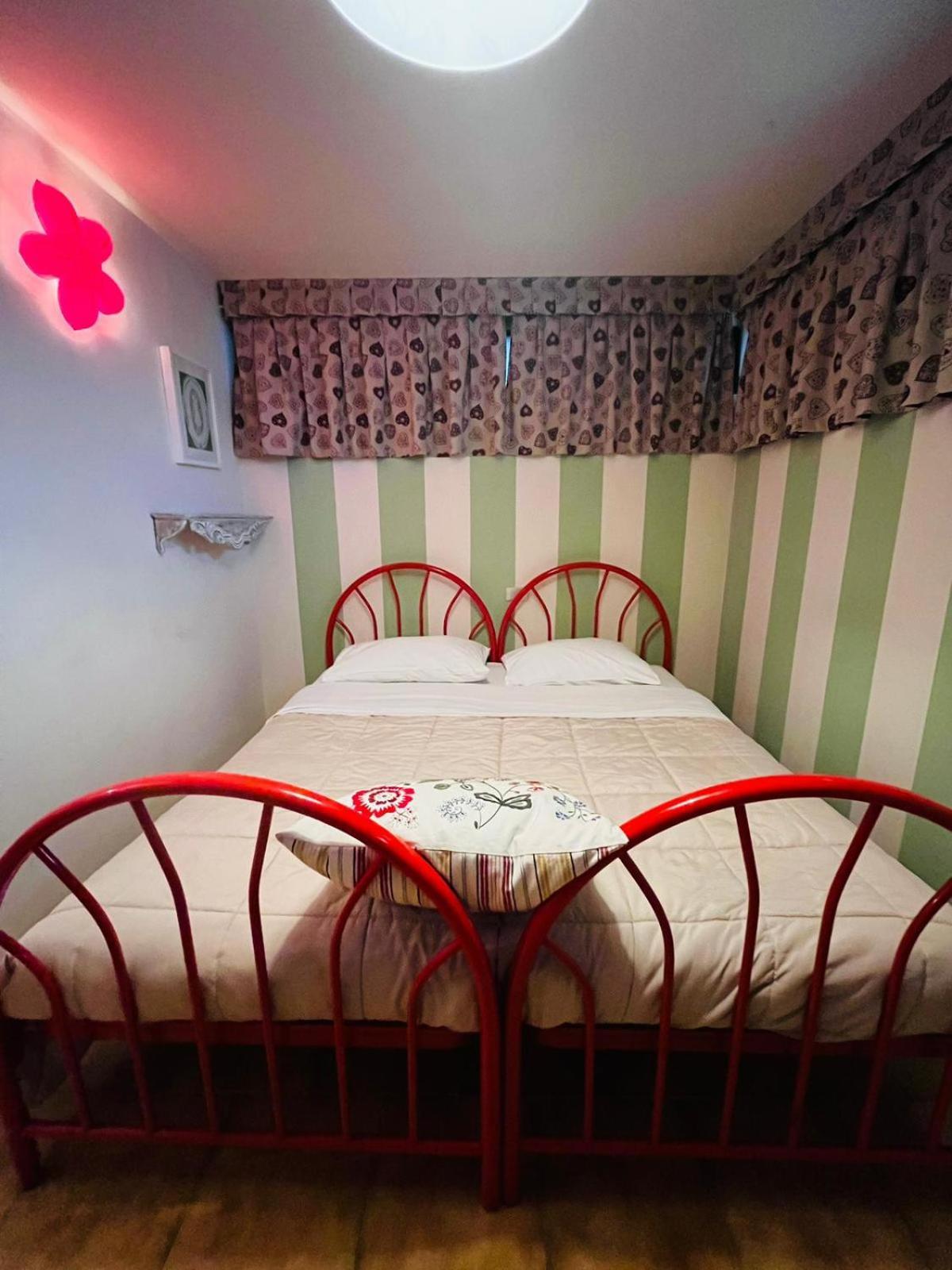 San Luigi - Rooms & Apartments Campodolcino Phòng bức ảnh