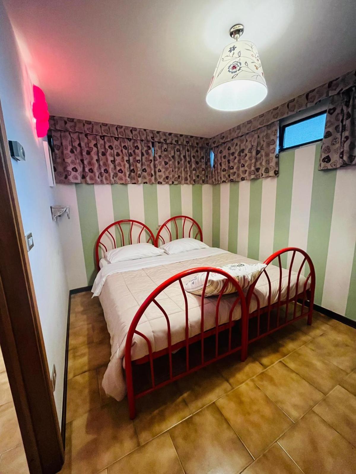San Luigi - Rooms & Apartments Campodolcino Phòng bức ảnh